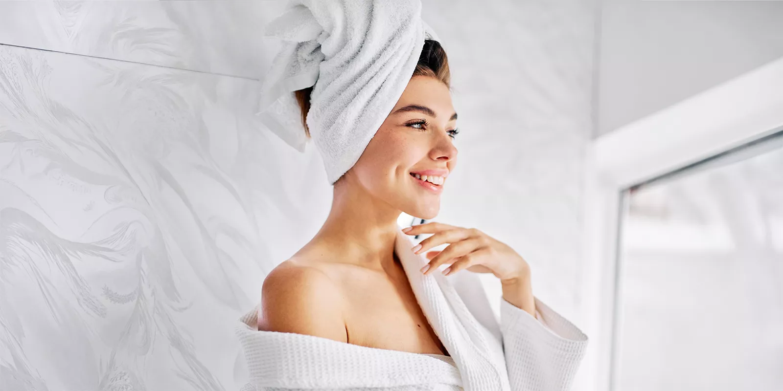 Esfoliazione viso in primavera: ogni quanto farla per una pelle luminosa